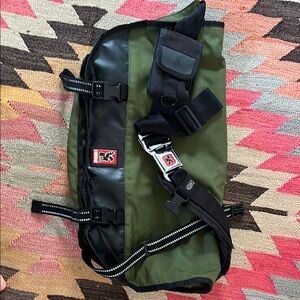 Chrome Original Green Messenger Bag 24 liters, metal buckle, w/ cell pocket